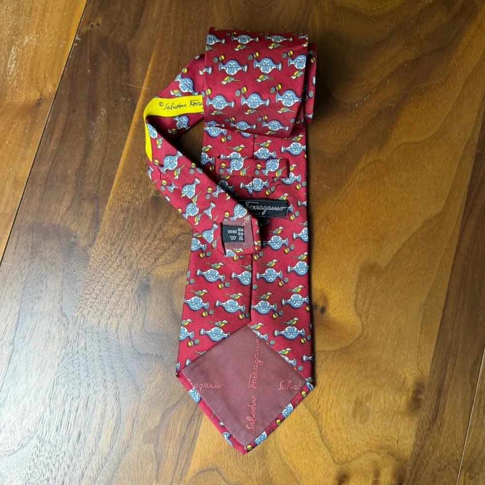 Salvatore Ferragamo Necktie Red Bird Print 100% Silk Made in Italy